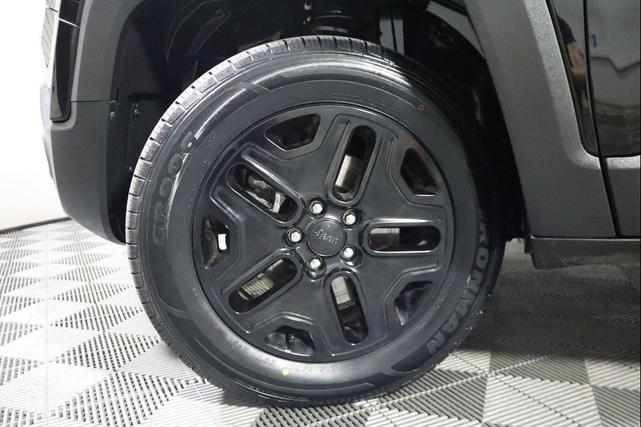 Photo of 2018 Black Jeep Renegade