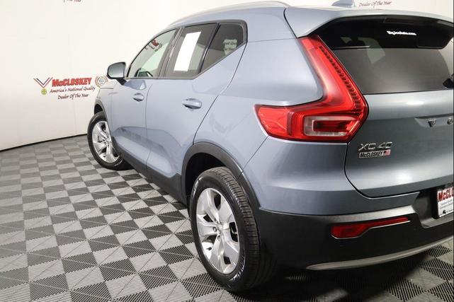 Photo of 2021 Thunder Grey Metallic Volvo XC40
