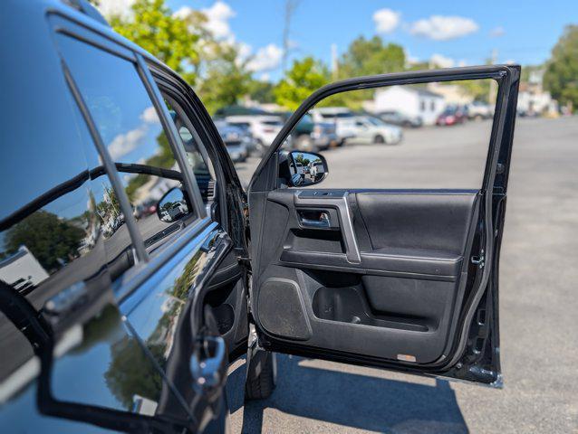 Photo of 2023 Black Toyota 4Runner