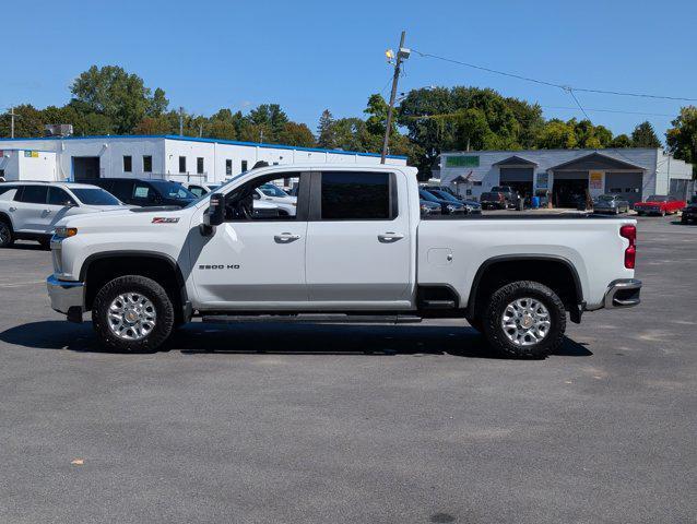 Photo of 2021 Summit White Chevrolet Silverado 2500