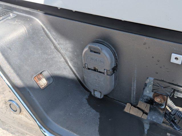 Photo of 2021 Summit White Chevrolet Silverado 2500