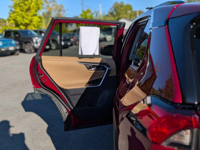 Photo of 2022 Black Toyota RAV4