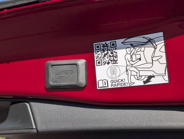 Photo of 2022 Black Toyota RAV4