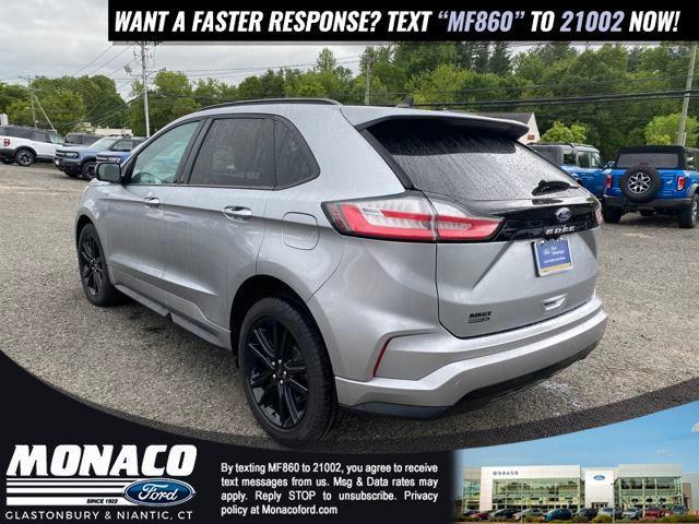 Photo of 2022 Iconic Silver Metallic Ford Edge