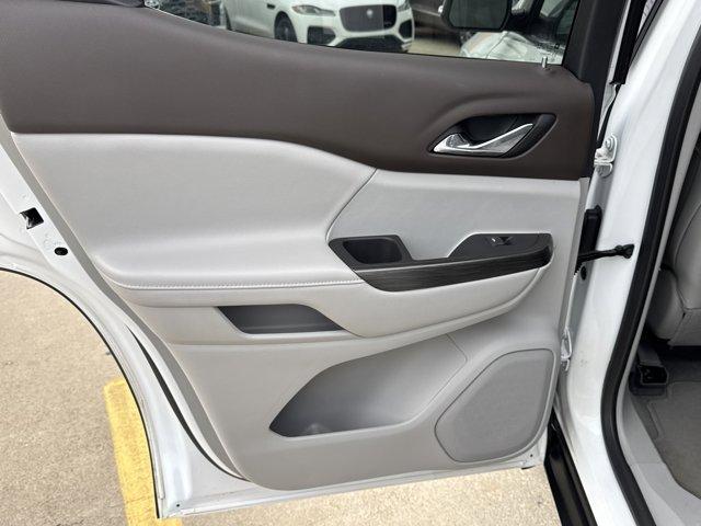 Photo of 2023 Summit White GMC Acadia