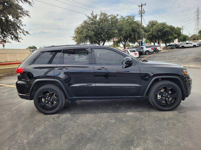 Photo of 2021 Diamond Black Jeep Grand Cherokee