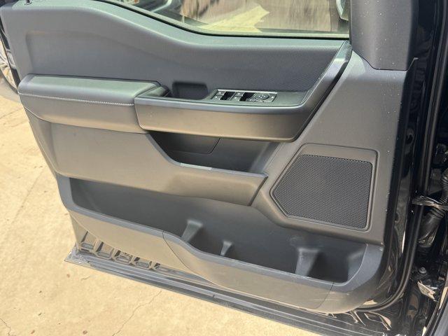Photo of 2025 Agate Black Metallic Ford F-150