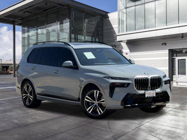 2023 BMW X7