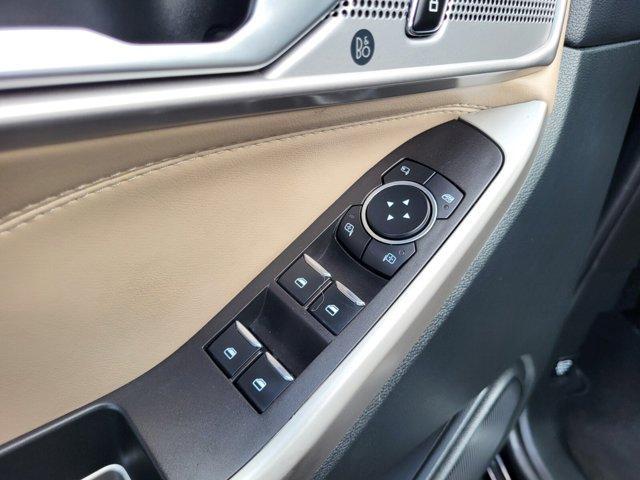 Photo of 2023 Agate Black Metallic Ford Explorer