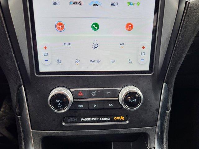 Photo of 2024 Agate Black Metallic Ford Edge