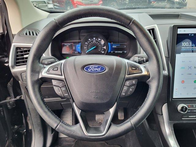 Photo of 2024 Agate Black Metallic Ford Edge