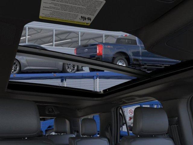 Photo of 2025 Agate Black Metallic Ford Expedition