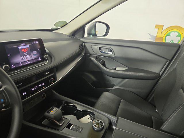 Photo of 2024 Gun Metallic Nissan Rogue