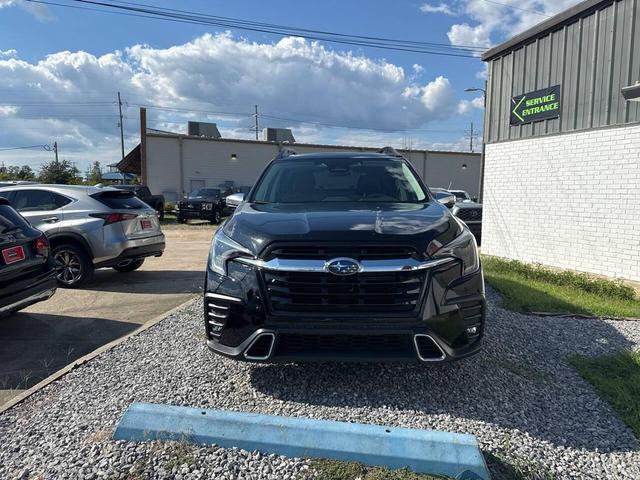 Photo of 2023 Crystal Black Silica Subaru Ascent