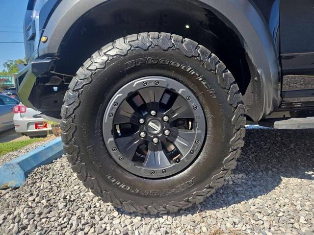 Photo of 2018 Shadow Black Ford F-150