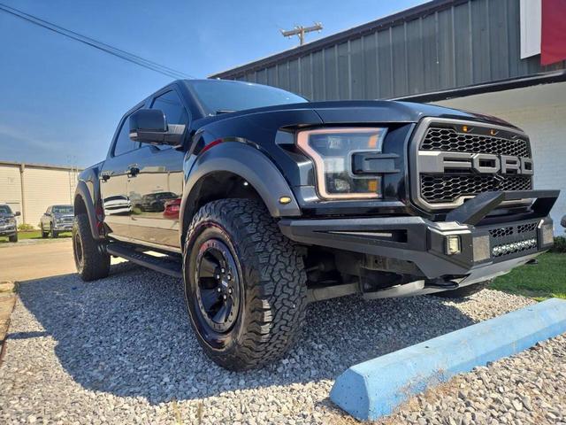 Photo of 2018 Shadow Black Ford F-150