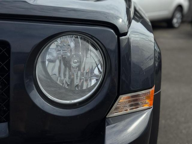 Photo of 2014 Maximum Steel Metallic Clearcoat Jeep Patriot