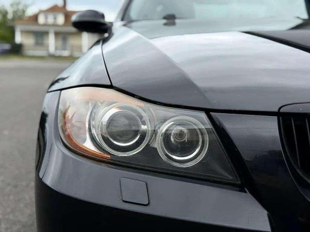 Photo of 2006 Jet Black BMW 330