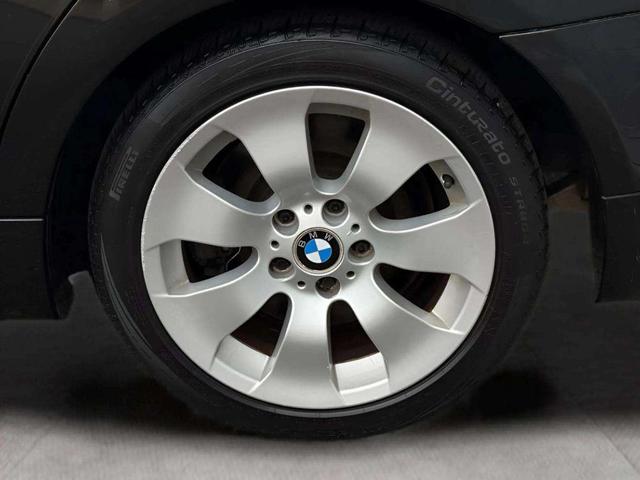 Photo of 2006 Jet Black BMW 330