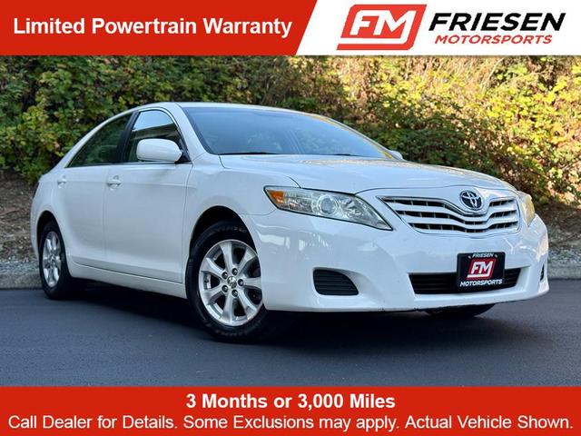 Photo of 2011 Super White Toyota Camry