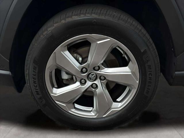 Photo of 2020 Magnetic Gray Metallic Toyota RAV4 Hybrid