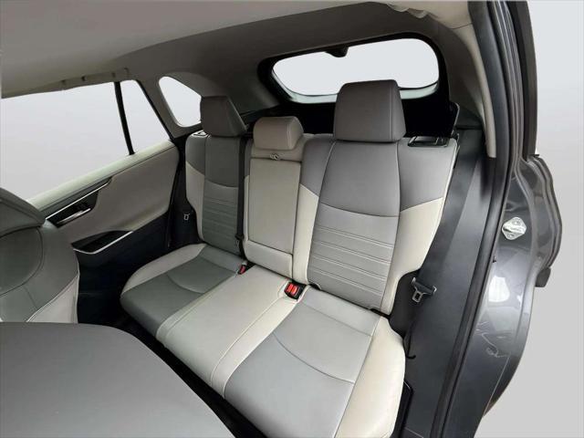 Photo of 2020 Magnetic Gray Metallic Toyota RAV4 Hybrid