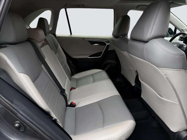 Photo of 2020 Magnetic Gray Metallic Toyota RAV4 Hybrid