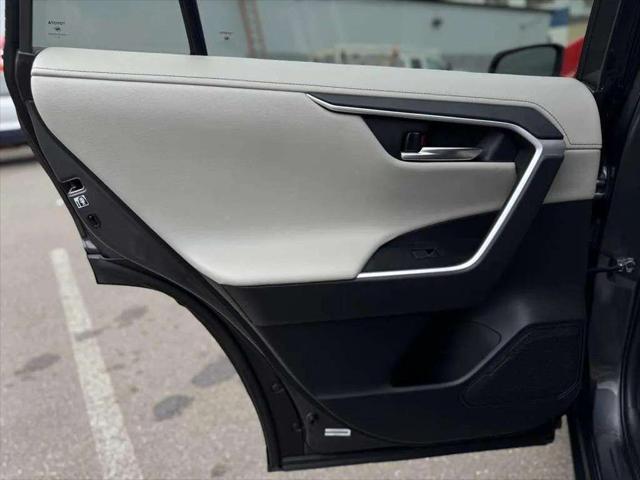 Photo of 2020 Magnetic Gray Metallic Toyota RAV4 Hybrid