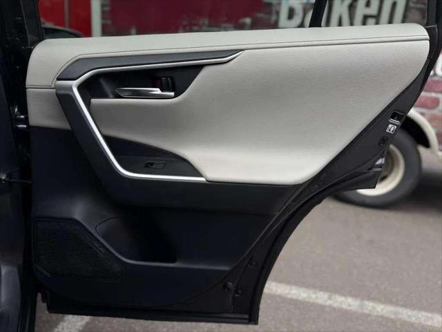 Photo of 2020 Magnetic Gray Metallic Toyota RAV4 Hybrid