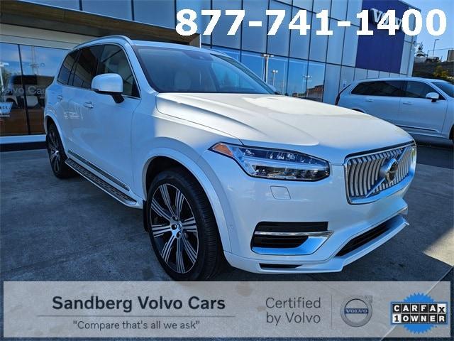 Photo of 2022 Crystal White Metallic Volvo XC90 Recharge Plug-In Hybrid