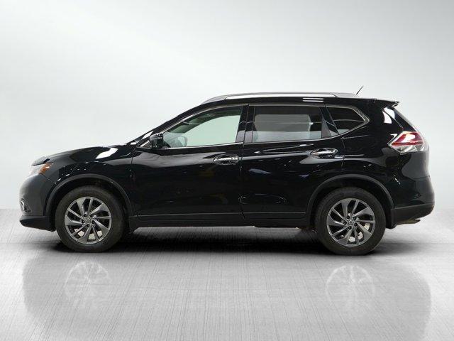 Photo of 2016 Black Nissan Rogue
