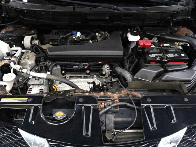 Photo of 2016 Black Nissan Rogue