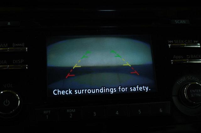 Photo of 2016 Black Nissan Rogue