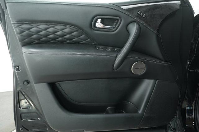 Photo of 2023 Gray INFINITI QX80