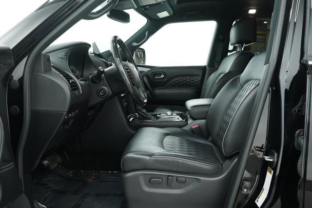 Photo of 2023 Gray INFINITI QX80