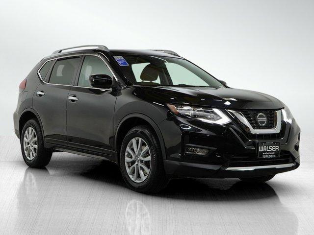 Photo of 2020 Black Nissan Rogue