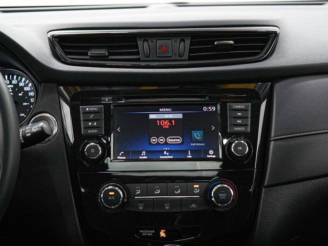 Photo of 2020 Black Nissan Rogue