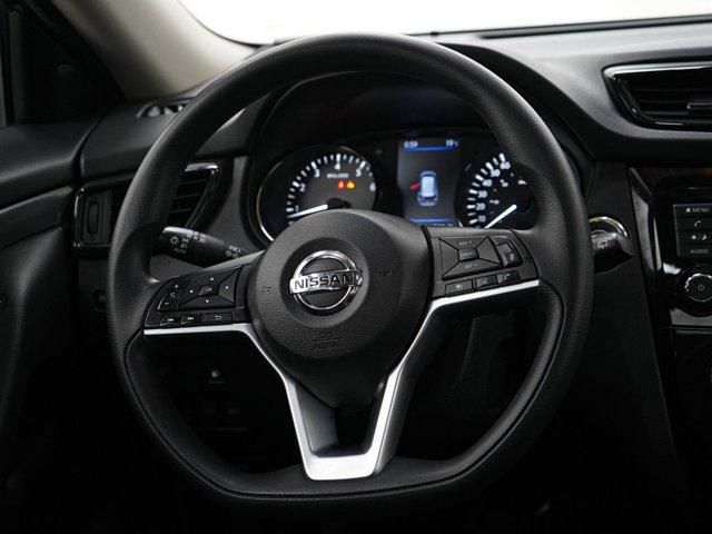 Photo of 2020 Black Nissan Rogue