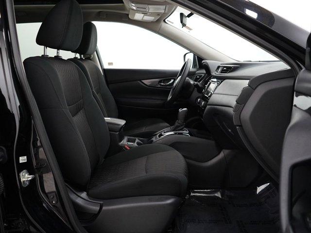 Photo of 2020 Black Nissan Rogue