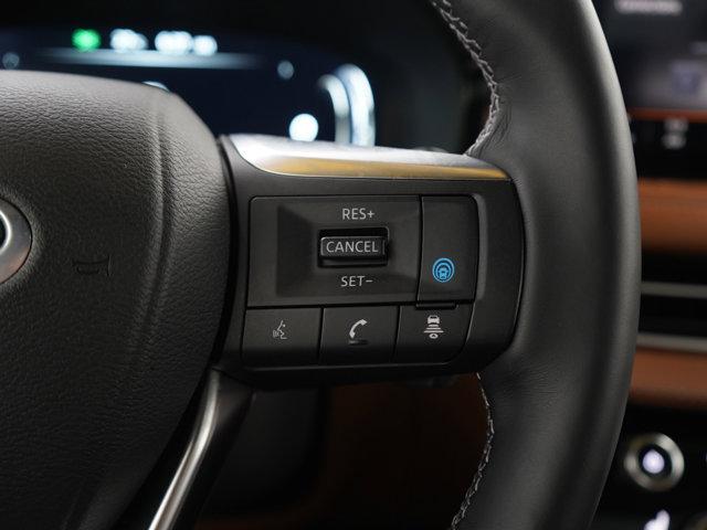 Photo of 2024 White INFINITI QX60