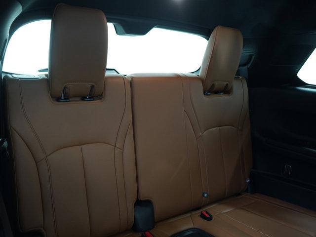 Photo of 2024 White INFINITI QX60