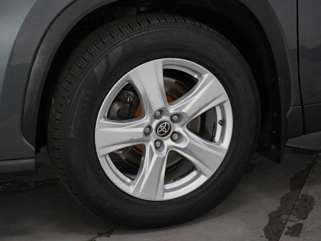 Photo of 2022 Magnetic Gray Metallic Toyota Highlander