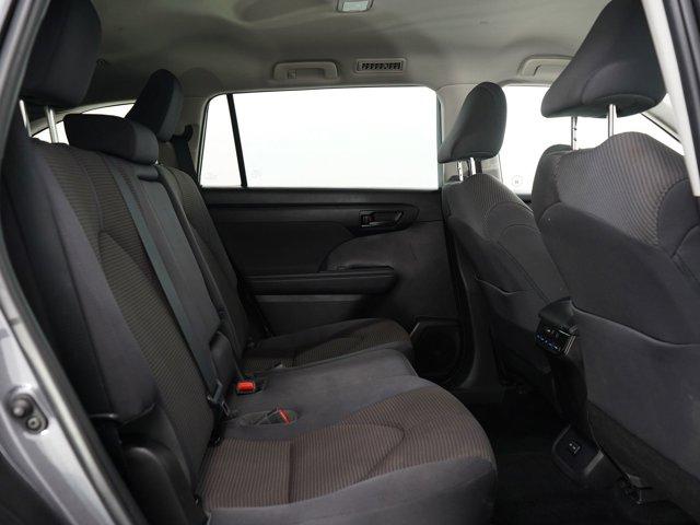 Photo of 2022 Magnetic Gray Metallic Toyota Highlander