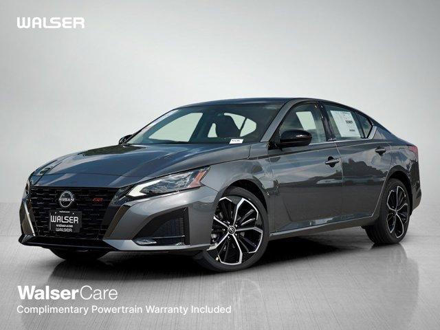 Photo of 2025 Gun Metallic Nissan Altima
