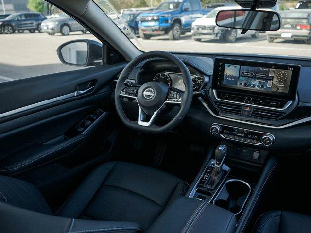 Photo of 2025 Gun Metallic Nissan Altima