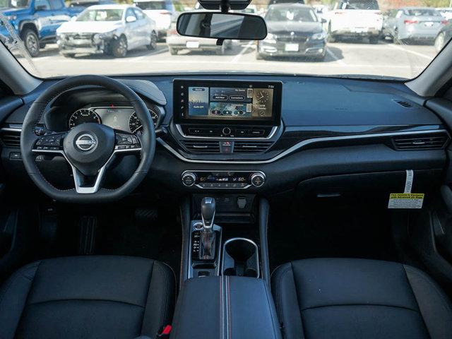 Photo of 2025 Gun Metallic Nissan Altima