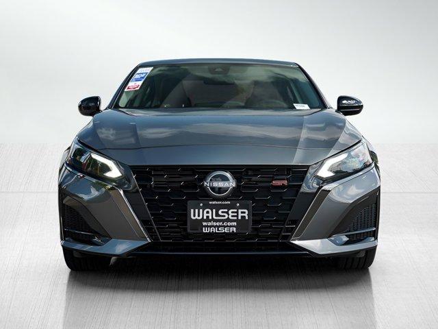 Photo of 2025 Gun Metallic Nissan Altima