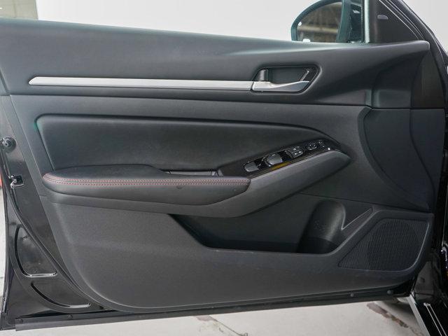 Photo of 2025 Super Black Nissan Altima