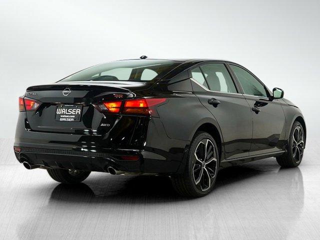 Photo of 2025 Super Black Nissan Altima