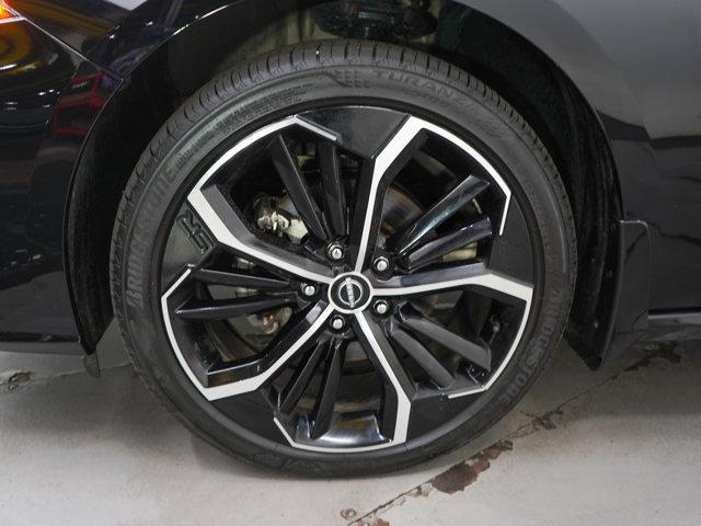 Photo of 2025 Super Black Nissan Altima